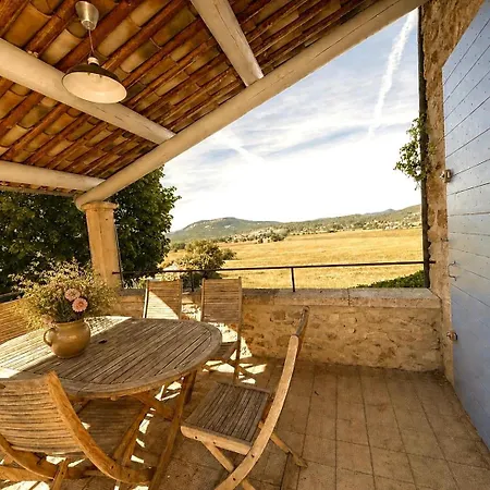Les Eygries Holiday home Ongles