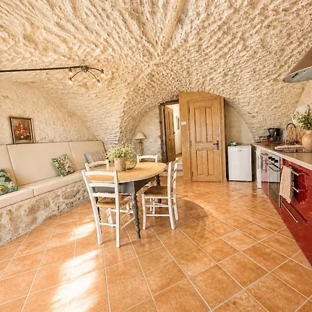 Les Eygries Holiday home Ongles